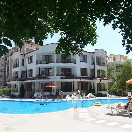 Menada Chateau Valon סאני ביץ'